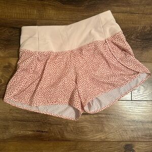 CALIA by Carrie Underwood women’s kick it up mid rise shorts